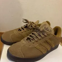 adidas GAZELLE スエード スニーカー ブラウンのサムネイル