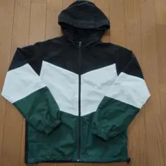 マウンテンパーカー 140サイズ ブラック/ホワイト/グリーン