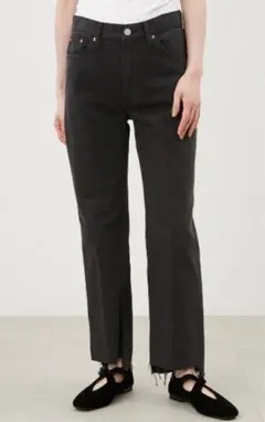 Mila Owen 裾段差テーパードデニムパンツ【手洗い可能】　サイズ2