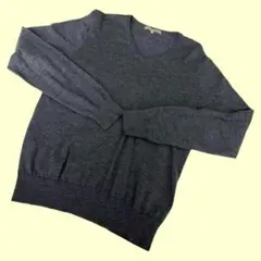 【美品】 ユニクロ セーター Vネック 長袖 灰色 無地 ウールマーク E205