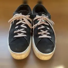 PUMA 厚底スニーカー 黒