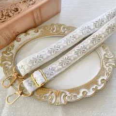 Item thumbnail for item 0da31452-8b3e-499f-bcb7-b5ca8e290044