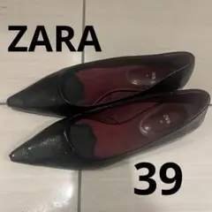 ZARA　エナメル風ポインテッドトゥシューズ