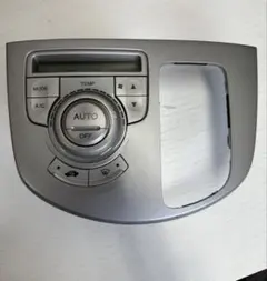 ホンダ　ライフ　JB5 A/Cスイッチパネルのサムネイル