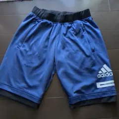 アディダスハーフパンツ