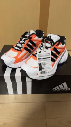 Item thumbnail for item ab5dee29-3b3e-41ba-b263-84d149b9d38b