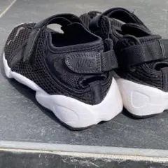 NIKE エアリフト　24cm