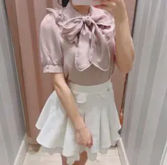 evelyn フリルパールブラウス 半袖 ピンク