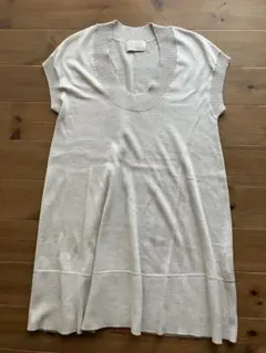 UNTITLED ノースリーブ ニットワンピース　ニットベスト