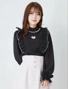 アンクルージュ　ハートくり抜きブラウス　BLACK Mサイズ