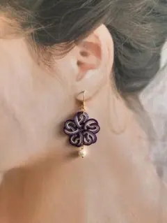 《金属アレルギー対応》桜結びのピアス　水引アクセサリー　紫（ラメ）