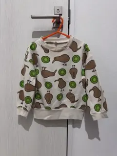 裏起毛⭐︎ キウイと鳥柄 トレーナー 100cm