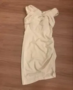 Andy 白オフショルダー タイトドレス