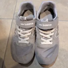 Item thumbnail for item d37cbef8-32f1-43df-8561-52b1bb7ce9bd