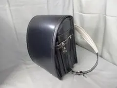 Item thumbnail for item bd3c07f7-7e80-461b-814f-c759e77b561e