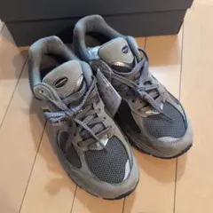 【新品タグ付き】ニューバランス ML2002RA グレー 25センチ