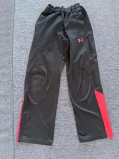 アンダーアーマー　ズボン　YLG