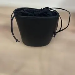 ブラック 巾着型 ハンドバッグ