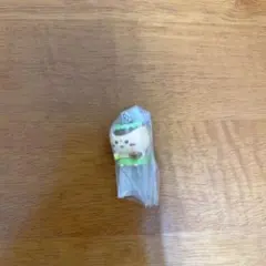 ちいかわ 映画　人魚の島の秘密　たべものいっぱいマスコット　くりまんじゅう