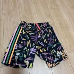 adidas カラフルハーフパンツ