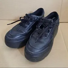 ugg厚底スニーカー