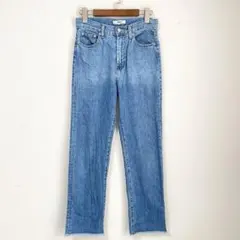 Item thumbnail for item 087e264a-a714-4c45-ac0f-b61e24e9b14b