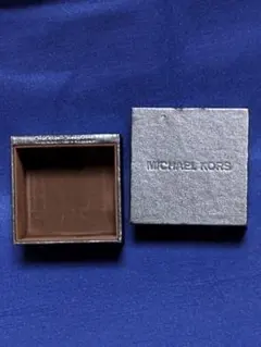 MICHAEL KORS 空箱 ウォッチケース 収納ボックスのサムネイル