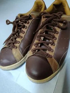 スタンスミス スニーカー