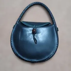 円形 ブラックレザーハンドバック