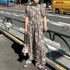 極美品✨Alley Tokyo 古着っぽワンピ　花柄　ロングワンピース　ブラックのサムネイル