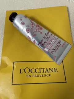 【新品】ロクシタン　チェリーブロッサム　ハンドクリーム　30ml