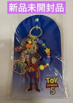 【新品未開封】トイストーリー5 アクリルキーホルダー ウッディ バズ エイリアン