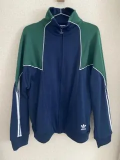 Item thumbnail for item 3de95b9e-1fb3-4b89-bf5c-0a6b4a36100f