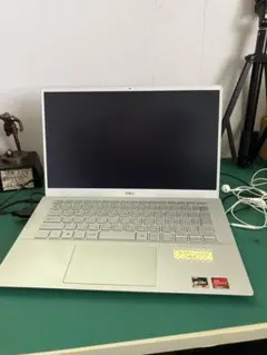 DELL Inspiron 5405 Ryzen 5 /16GB / SSDのサムネイル