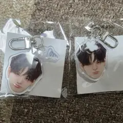 treasure 顔アクキー ヨシ ガチャガチャ 哀 怒 2個セット