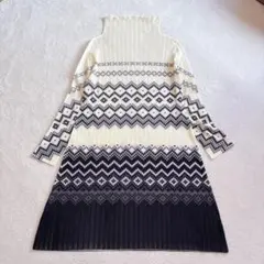 希少✨レア　美品　プリーツプリーズ　ノルディック　幾何学　タートル　ワンピース