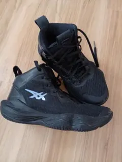 アシックス ジュニア バスケットボールシューズ　22.0センチ