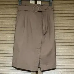 VIS ヴィス　タイトスカート　ベルト付き　後ゴム　スリットあり