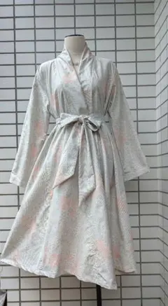 着物リメイク　白大島紬　リバーシブル　ロング　コート 　マキシ　羽織 着物リメイク 白大島 リバーシブル ロング コート マキシ 古布