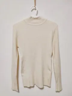 新品 アイボリー リブ編み タートルネック 長袖