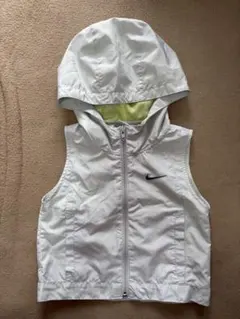 Nike フード付き刺繍ベスト ホワイトグレー
