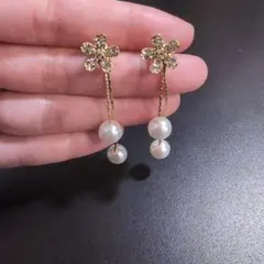 花型クリスタルドロップピアス