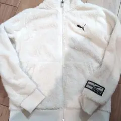 PUMAプーマのジップアウター　140　アイボリー
