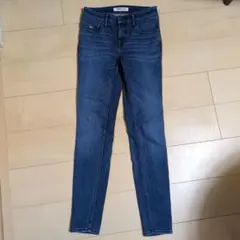 【TOMMY JEANS 】スキニーデニム 25サイズのサムネイル