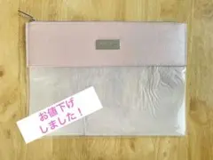 JIMMY CHOOジミーチュウ　ノベルティクリアポーチ 非売品のサムネイル