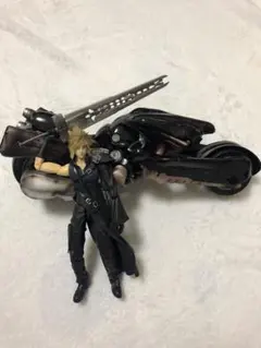 FF7/アドベントチルドレン＊フィギュア(クラウド、フェンリル)