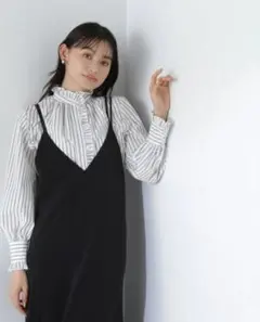 ハイネックフリルブラウス 24SS