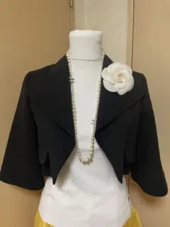 美品！フォクシー黒カシミヤボレロ　ダブルフェイスのサムネイル