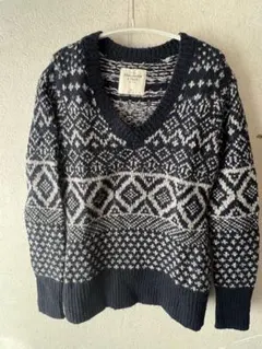 Abercrombie & Fitch レディースVネックセーター XS
