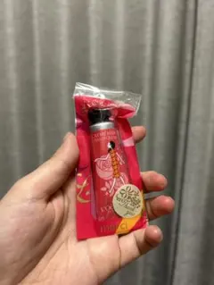 ロクシタン ハンドクリームのサムネイル